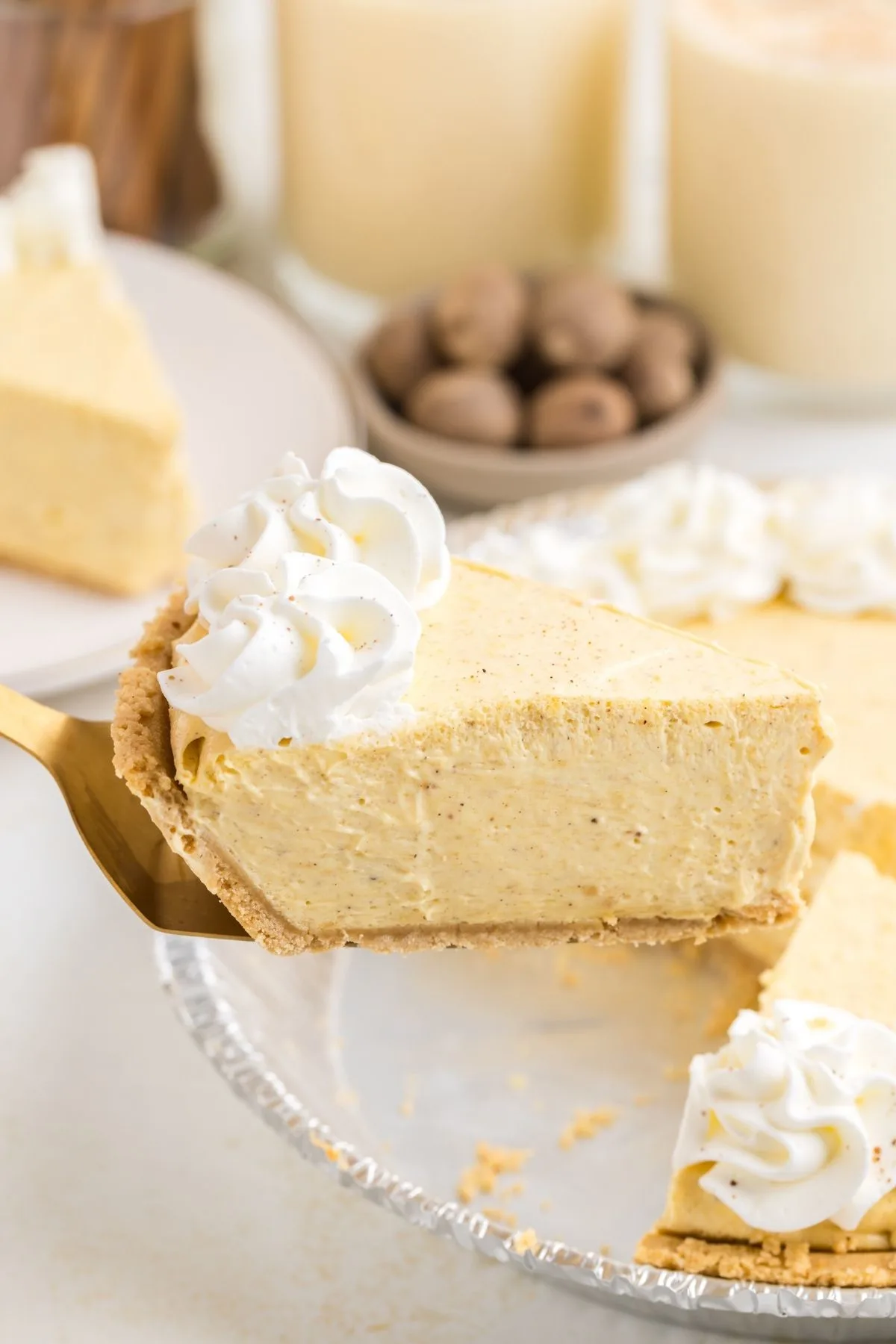 No-Bake Eggnog Pie