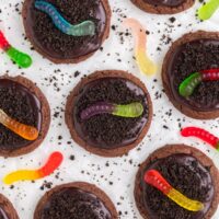 Dirt and worm cake cookies with Oreo cookie crumbs and gummy worms.