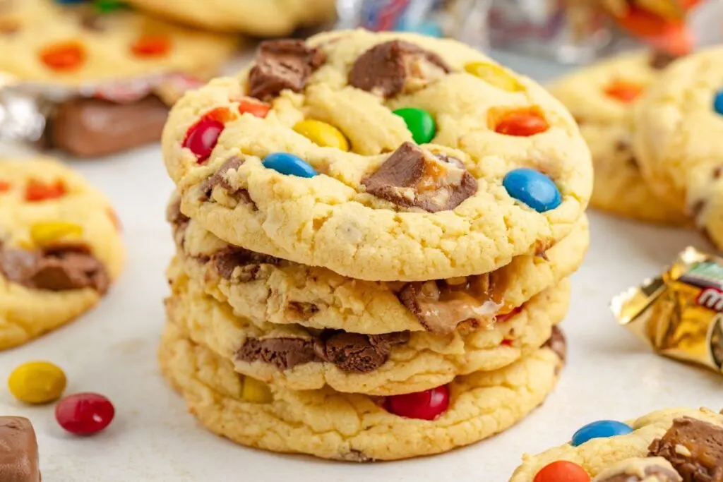 Stack of leftover Halloween candy cookies.